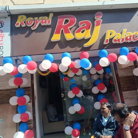 Royal Raj Palace Udždžain Exteriér fotografie